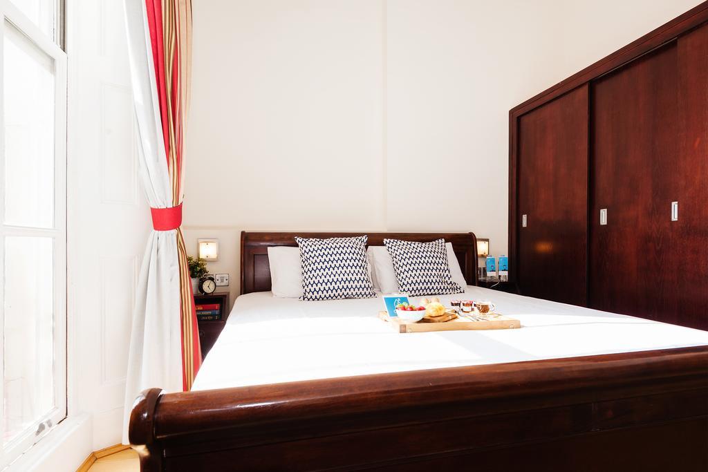The Hyde Park Sussex Gardens Apartment *